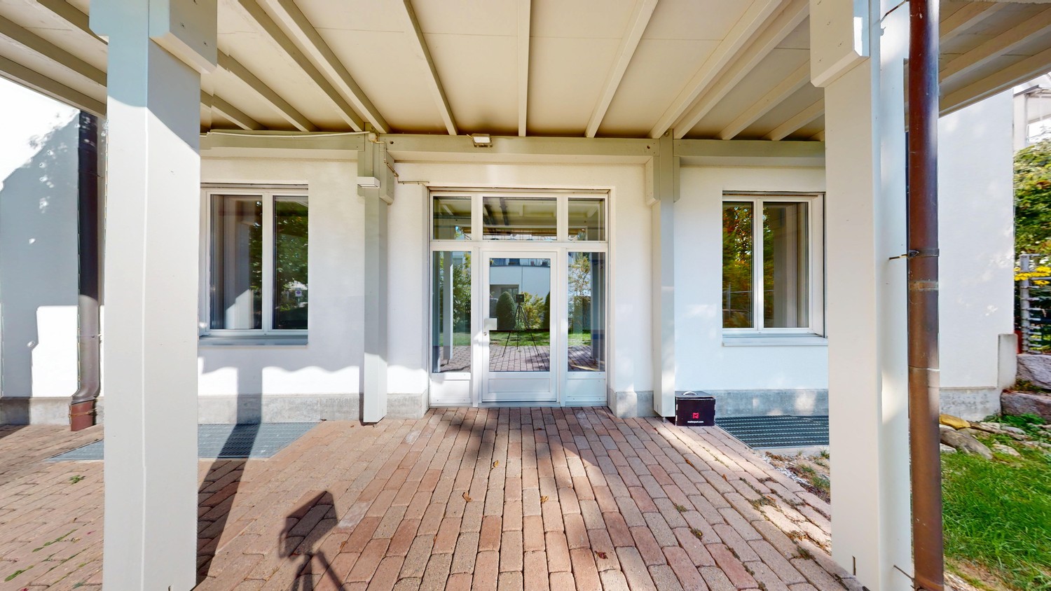 32m² commerciale