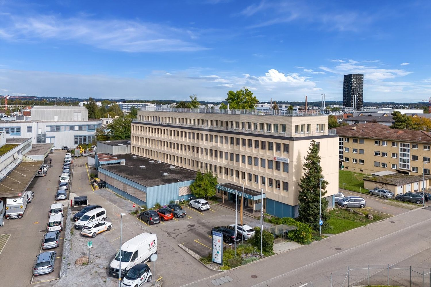 300m² office, photo 3 of 4