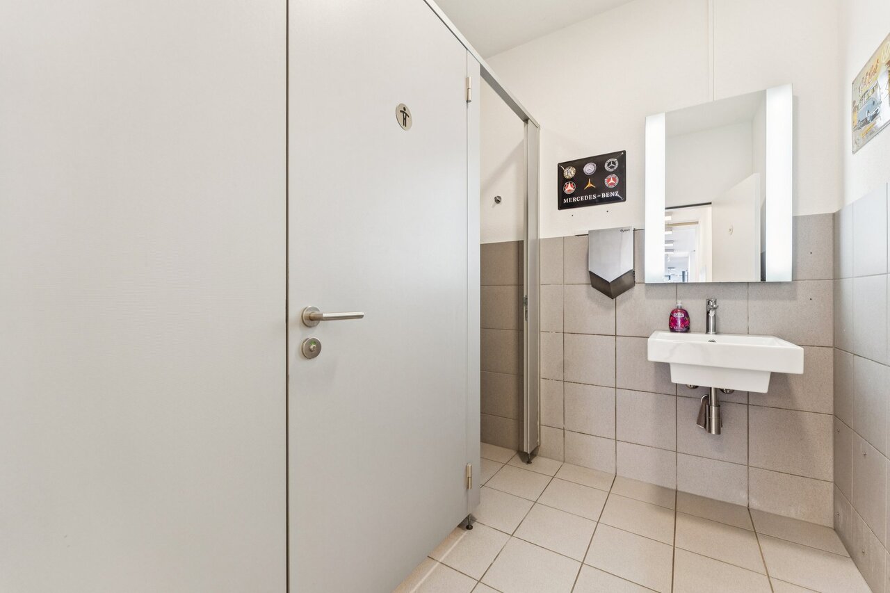 Negozio di 1330m²