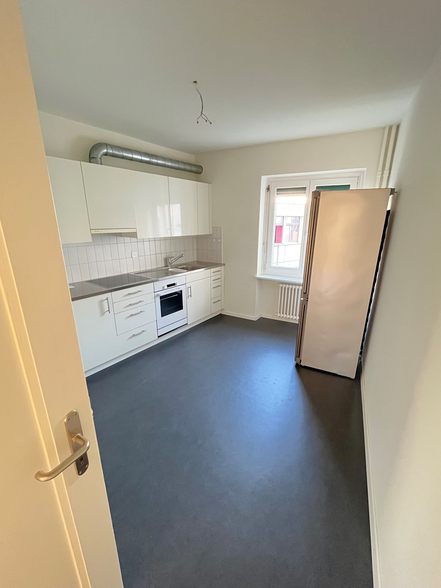 83m² commercial, photo 3 of 9