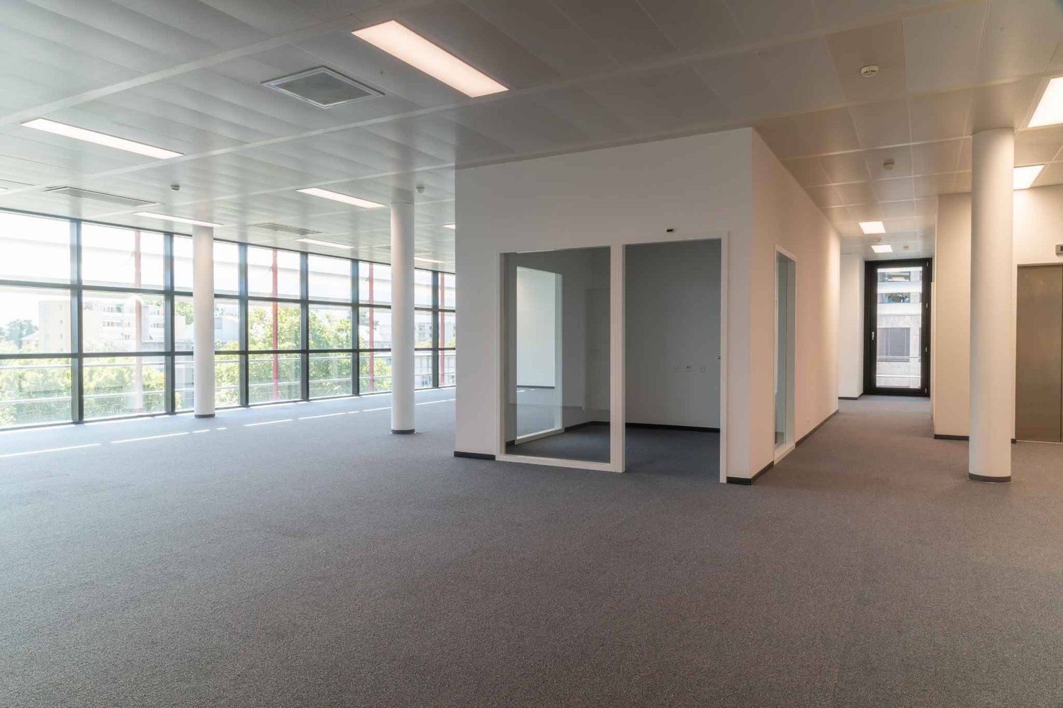 1125m² office, photo 4 of 10