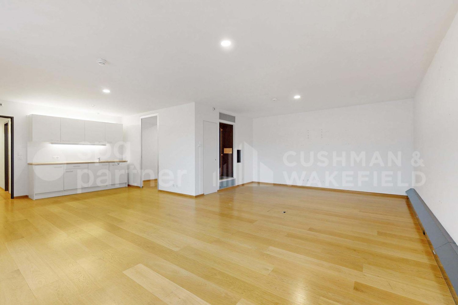 277m² office, photo 6 of 7