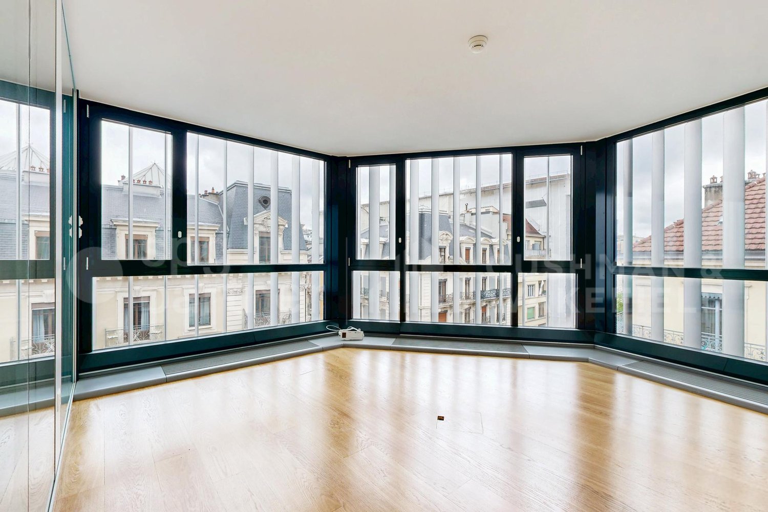 277m² office, photo 5 of 7