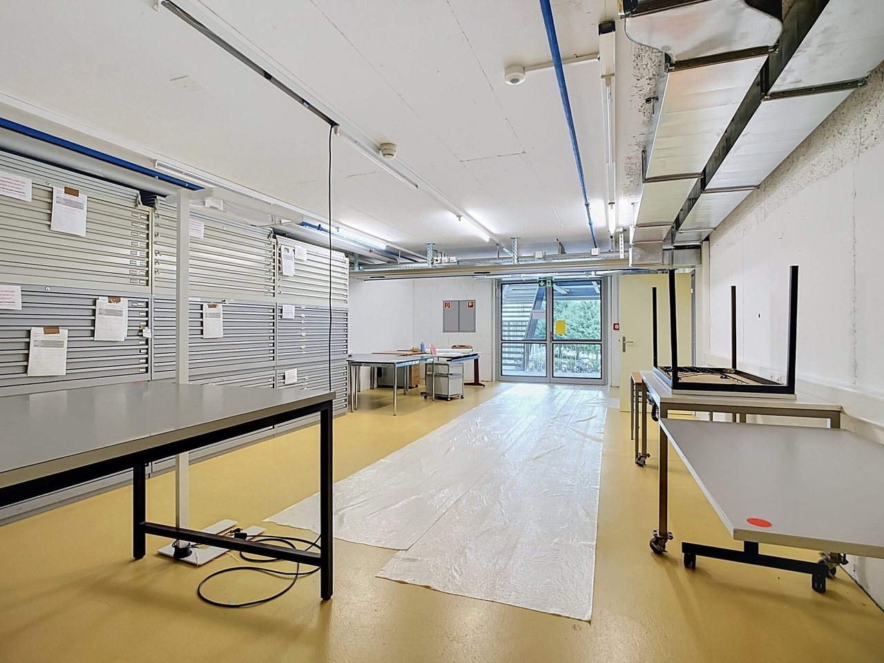 900m² commercial, photo 2 of 10