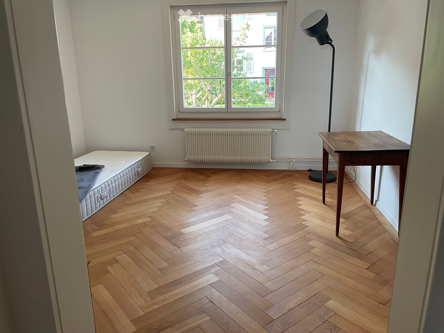1 room single room