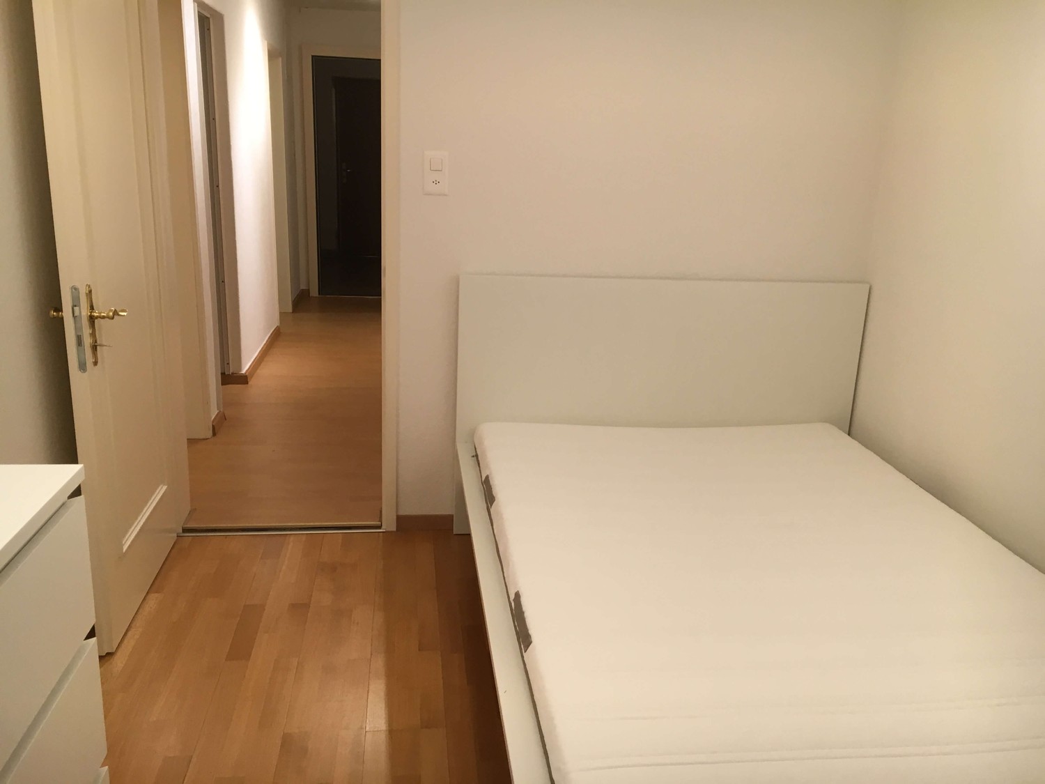 1 room single room, photo 3 of 7