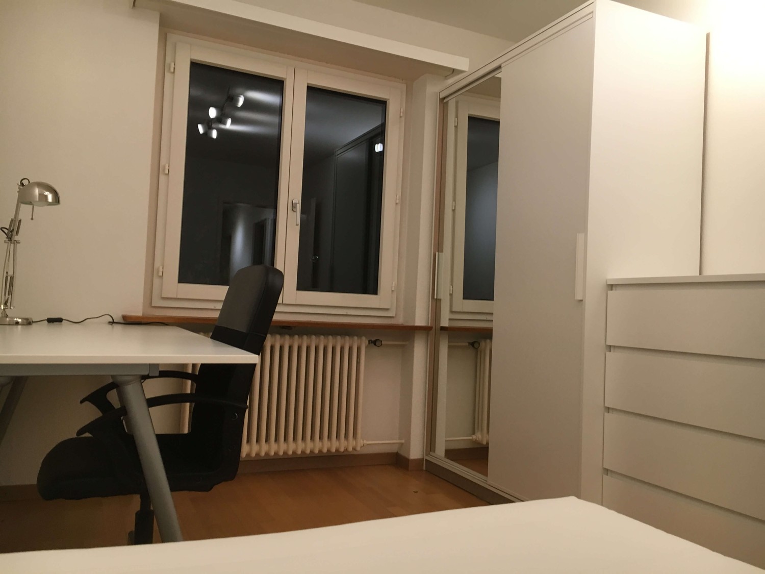 1 room single room, photo 1 of 7