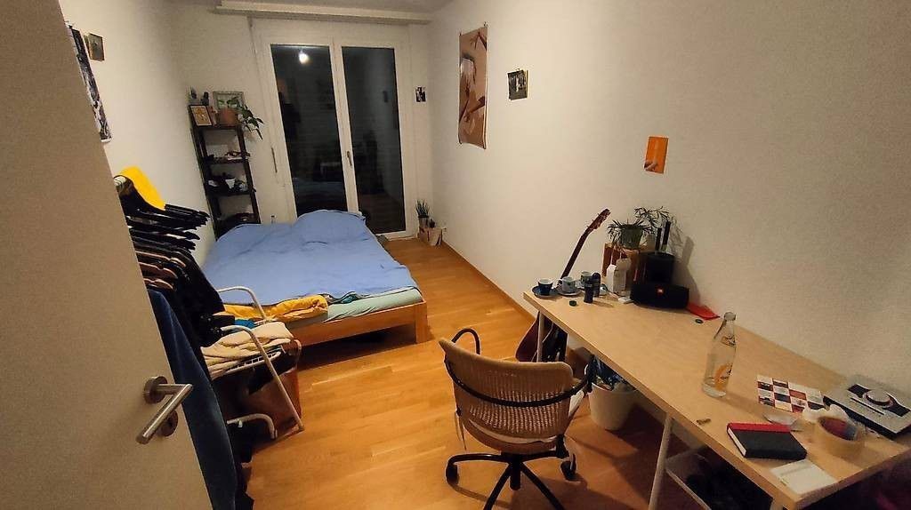 Zimmer in einer Wohngemeinschaft, Foto 2 von 3