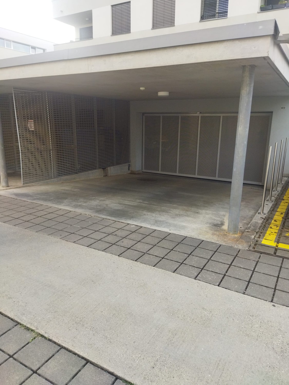 Underground slot, photo 1 of 2