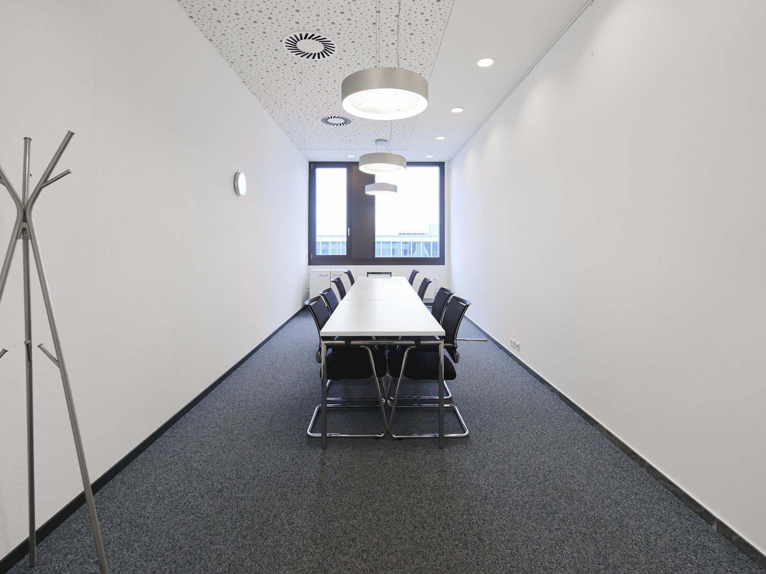 3500m² industrial object, photo 7 of 10