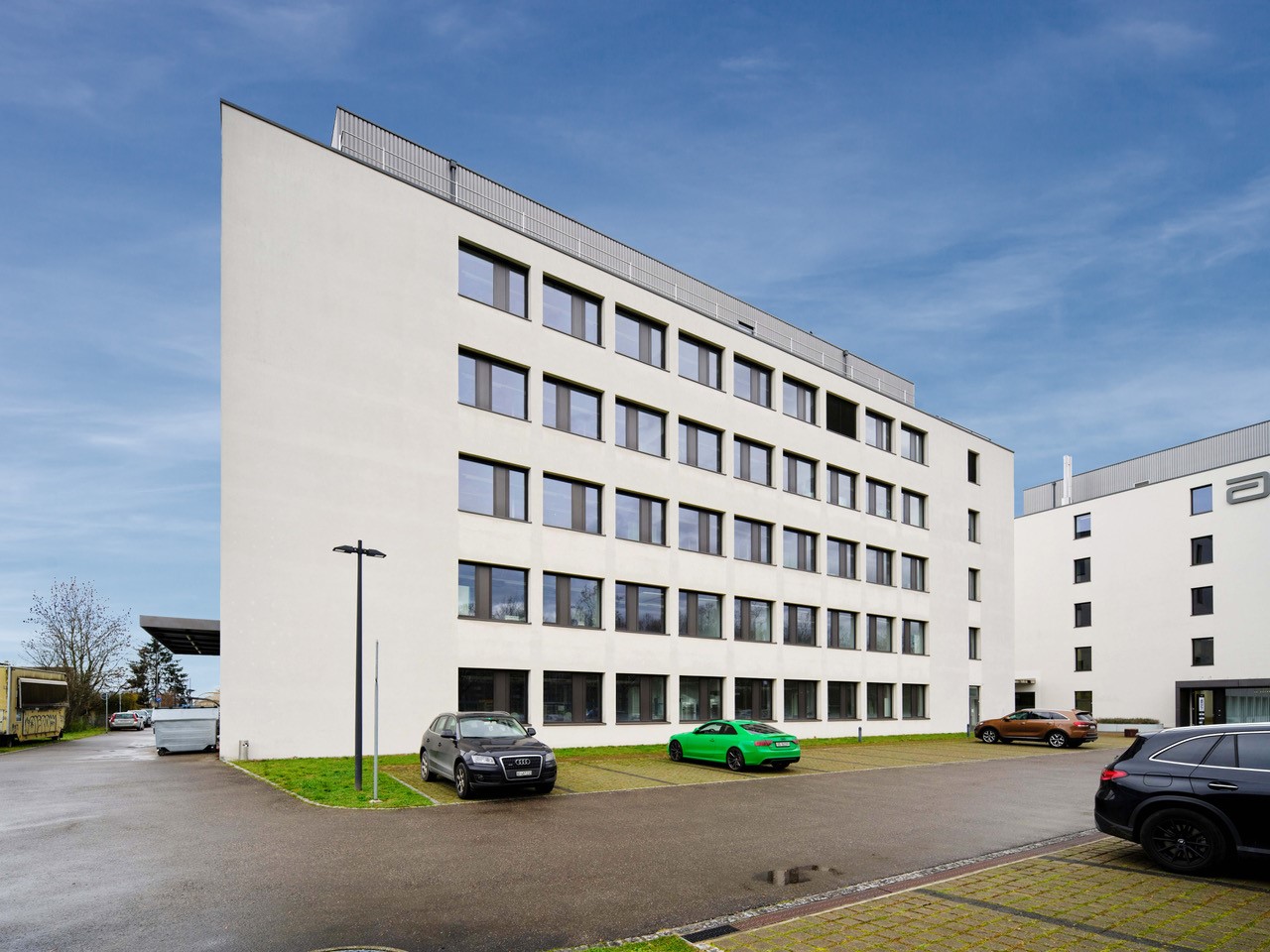 3500m² industrial object, photo 2 of 10