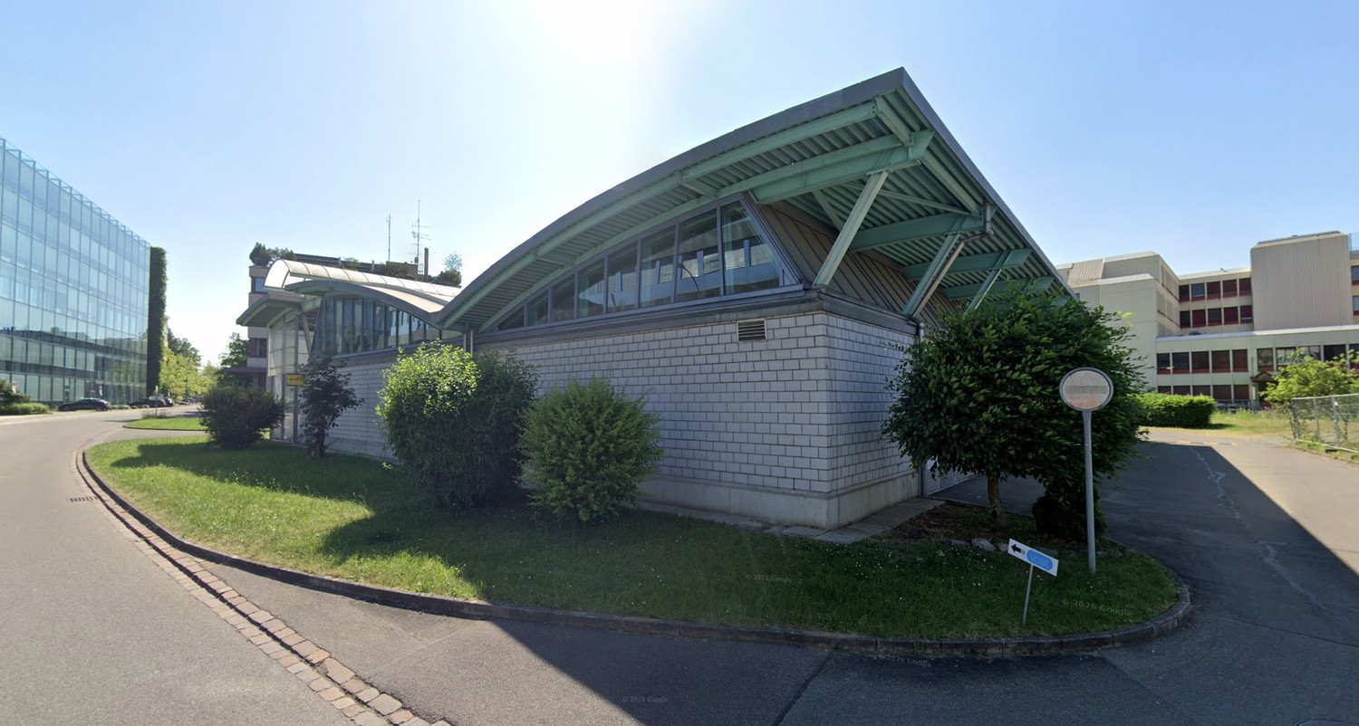 784m² commercial
