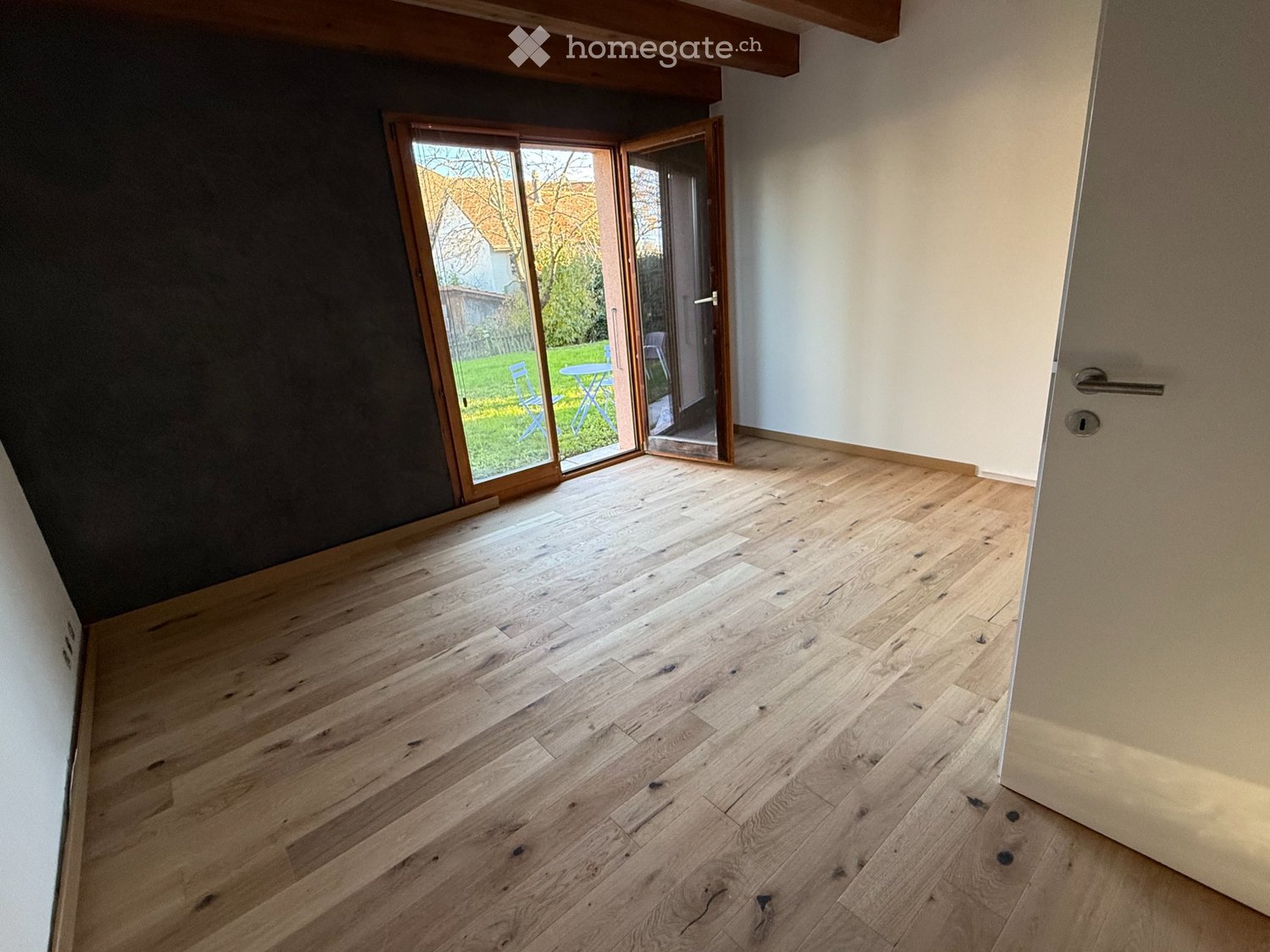 1 room single room