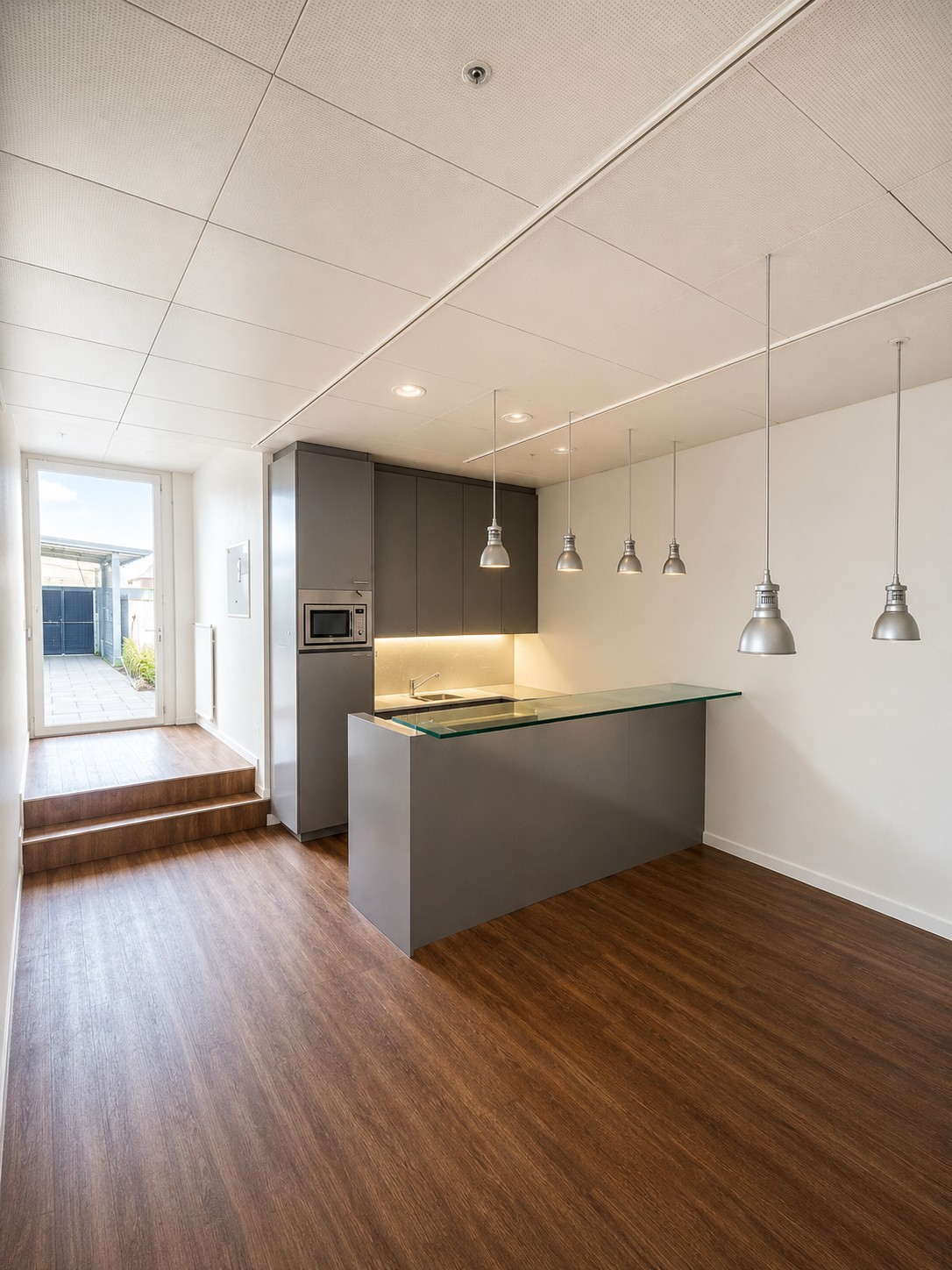 550m² commercial, photo 2 of 10
