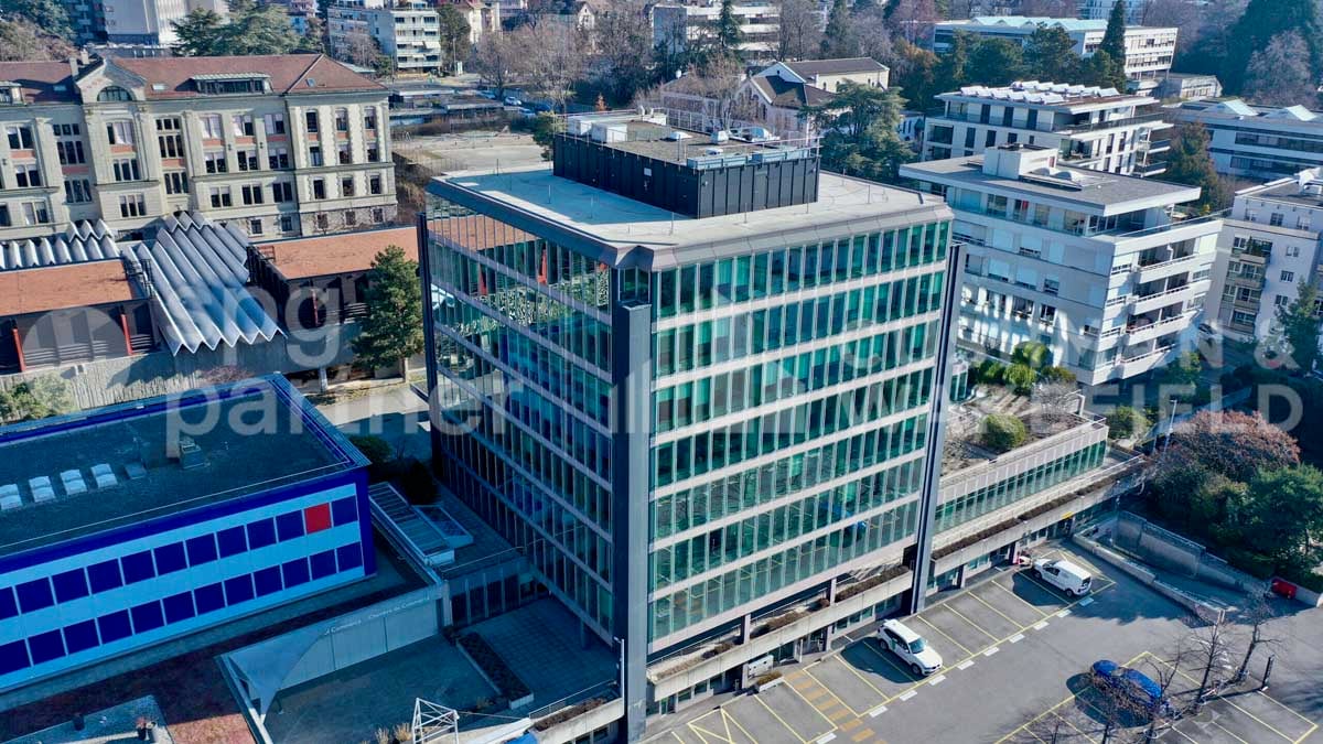 600m² commercial, photo 1 of 7
