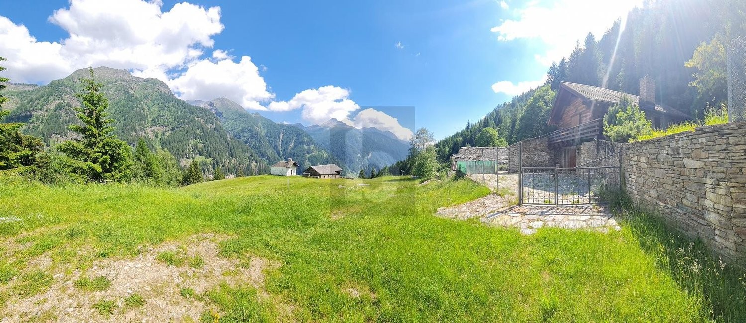 5 rooms chalet, photo 2 of 4