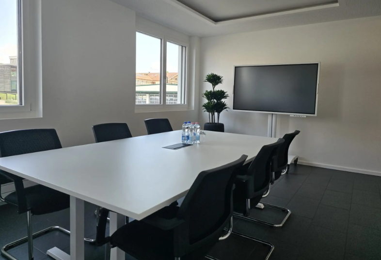 146m² office