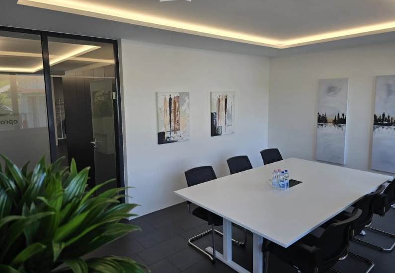 146m² office