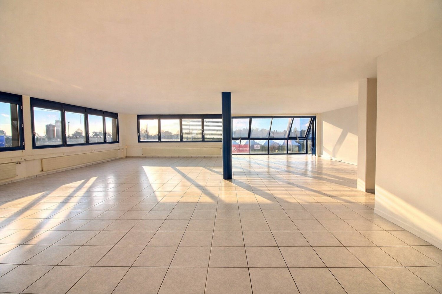 168m² office, photo 3 of 9