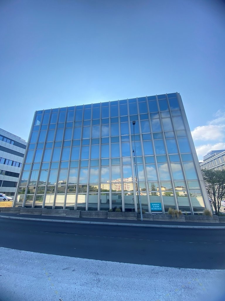 700m² office, photo 1 of 5