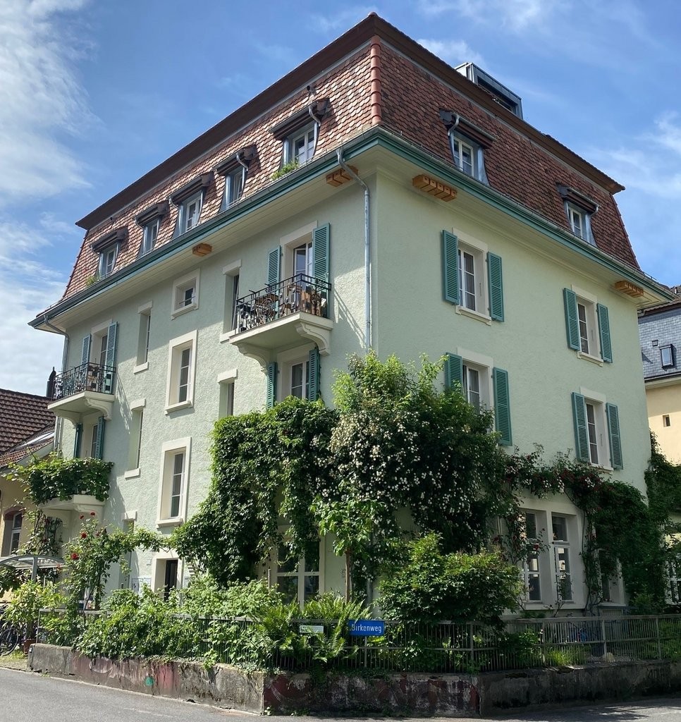 180m² office