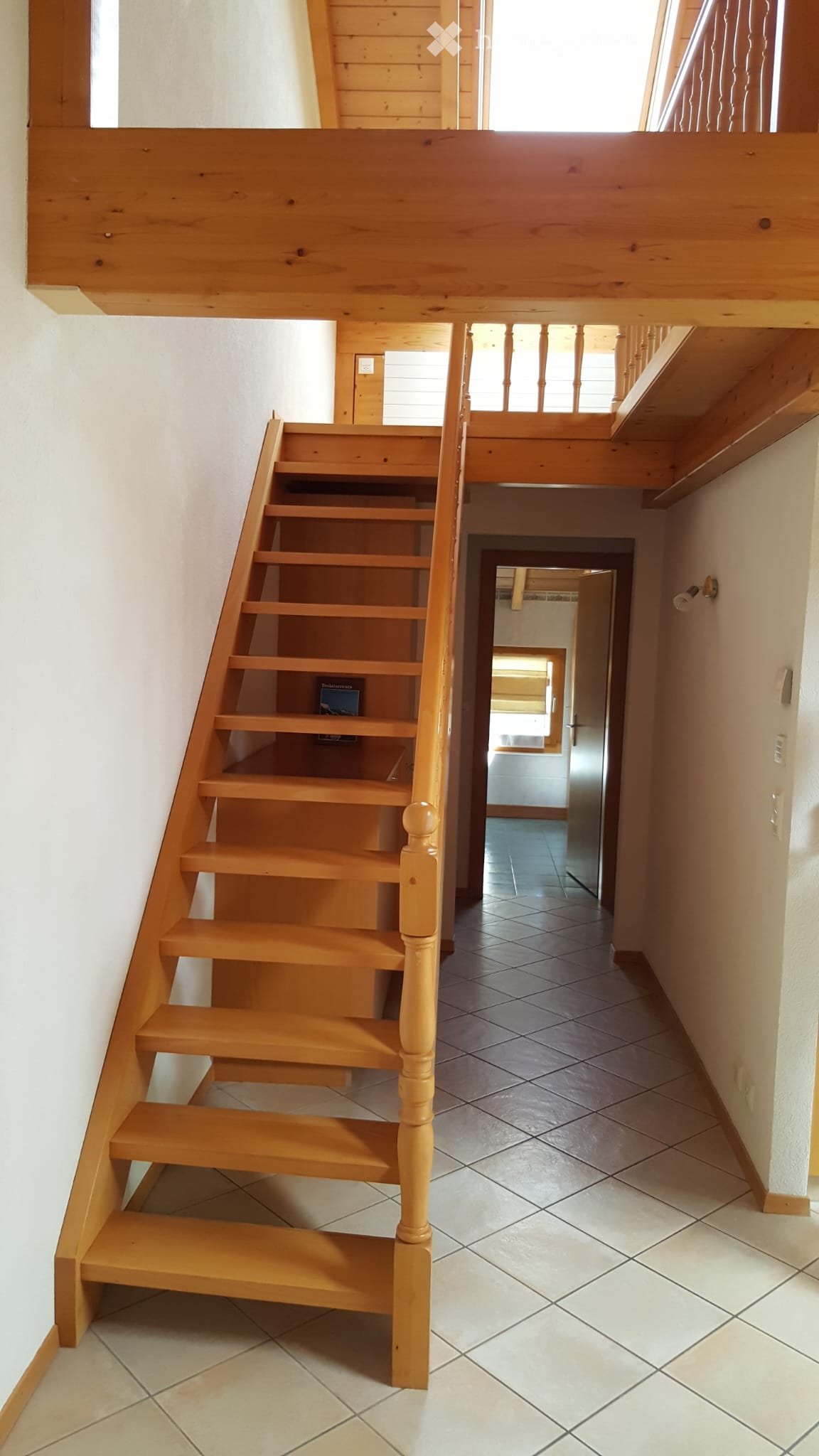 2 ½ rooms apartment
2.5 room apartment located in the center of the village of Troistorrents
Living-kitchen / 1 bedroom / 1 bathroom / 1 mezzanine
Price CHF 1'200.00 including charges (no pets)
Available by agreement or from 1st January 2027
Tél. no 079/614.53.21, photo 5 of 5