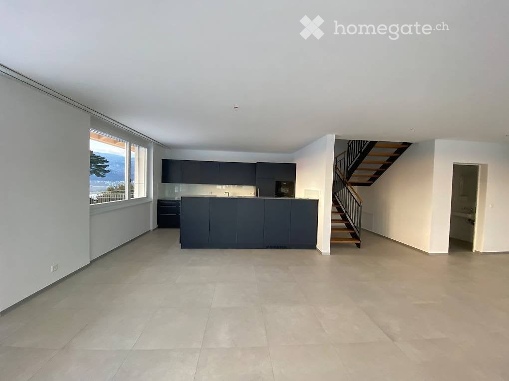 5 rooms apartment
