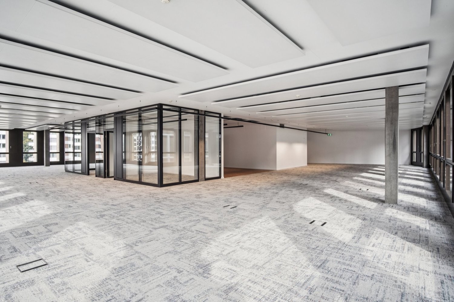500m² office, photo 2 of 5