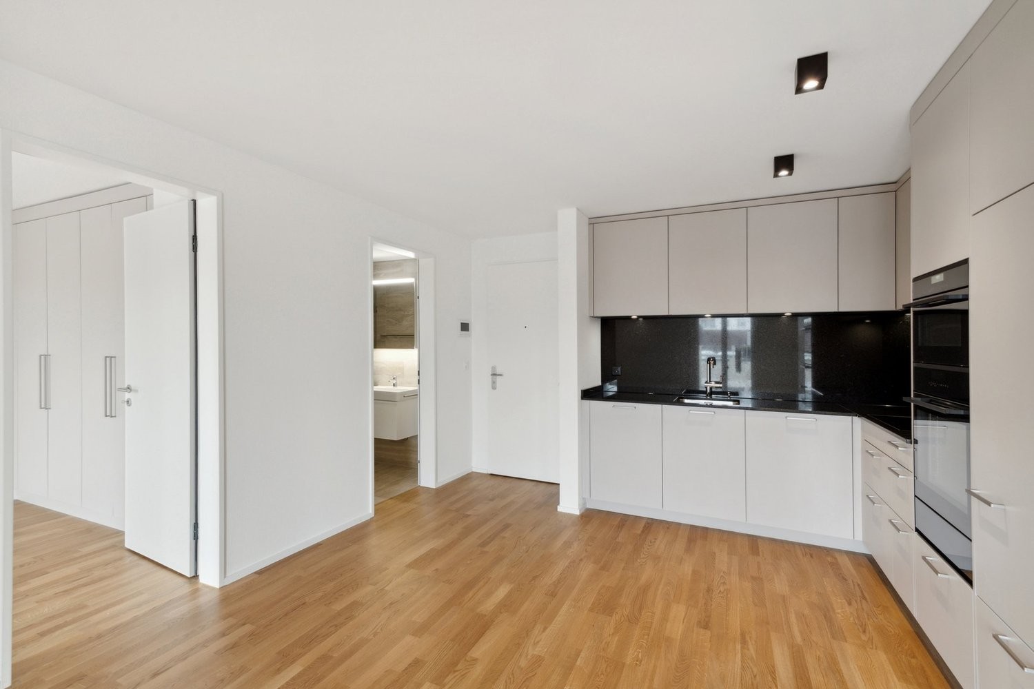 2 rooms apartment, photo 3 of 7