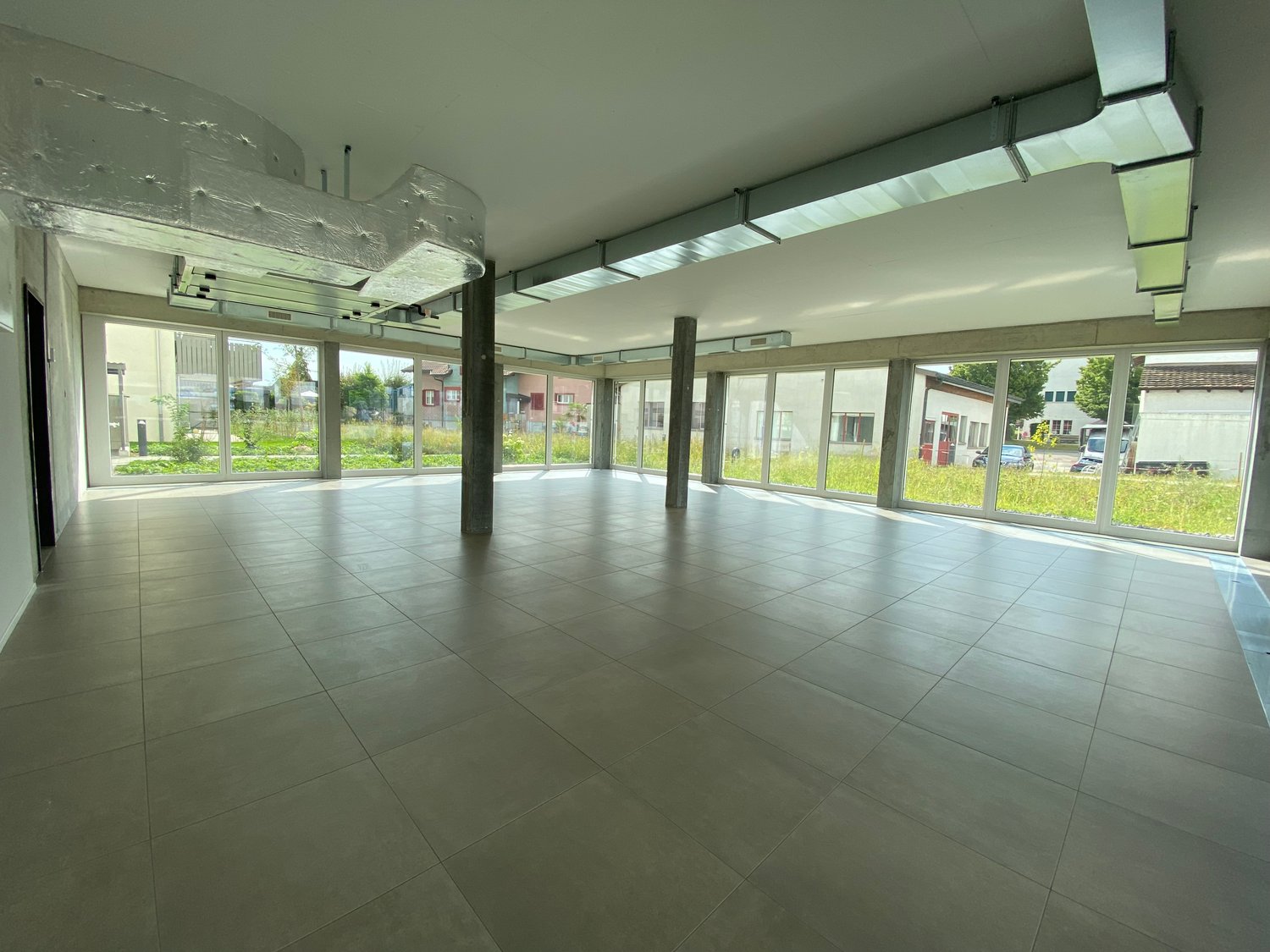 130m² commercial, photo 4 of 9
