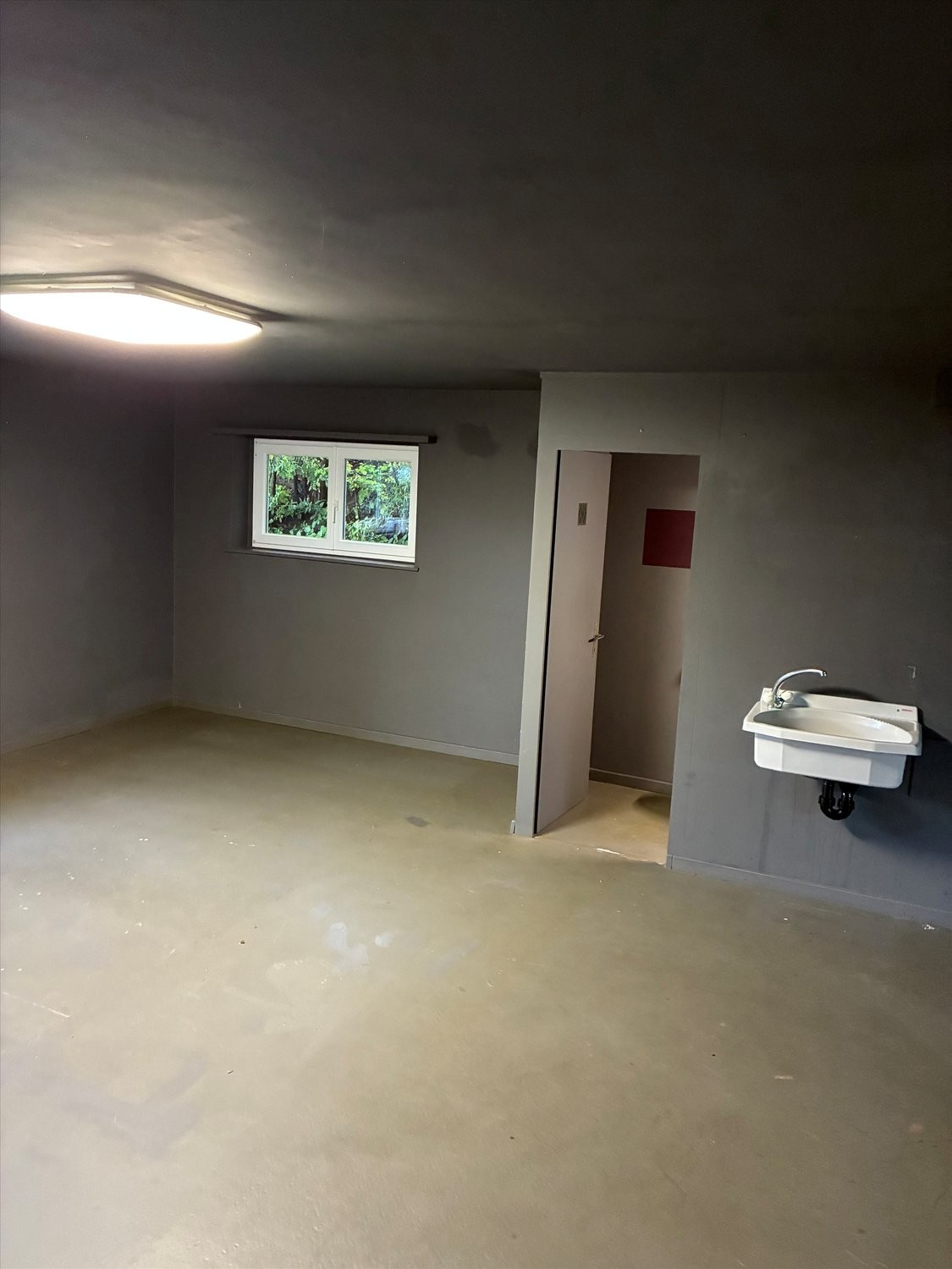 69m² office, photo 4 of 5
