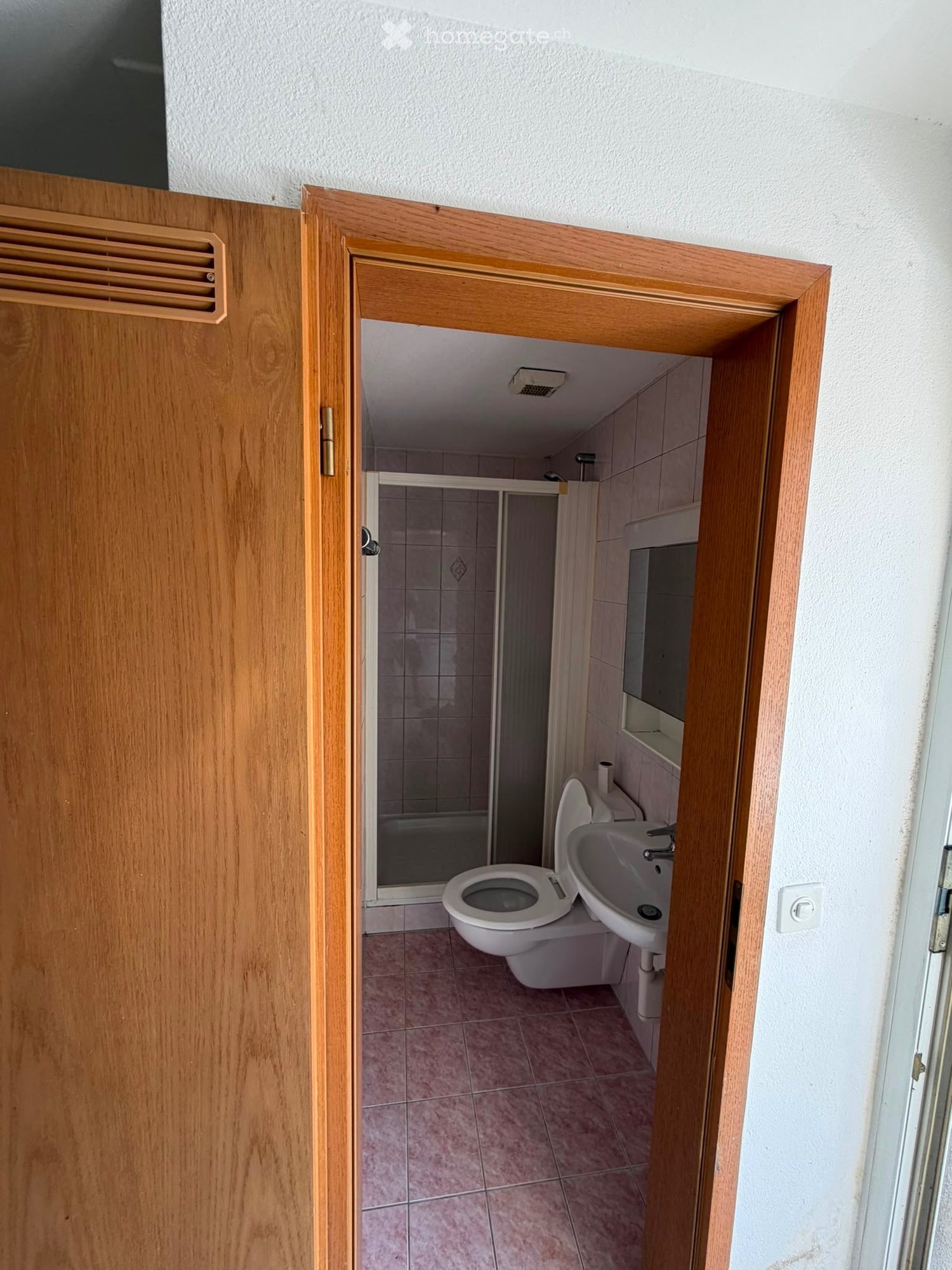 1 room apartment, photo 3 of 3