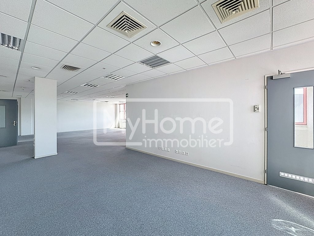 805m² shop, photo 4 of 10