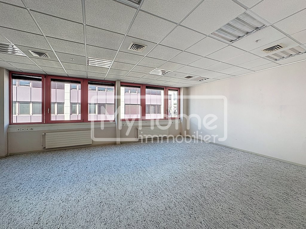 805m² shop, photo 10 of 10
