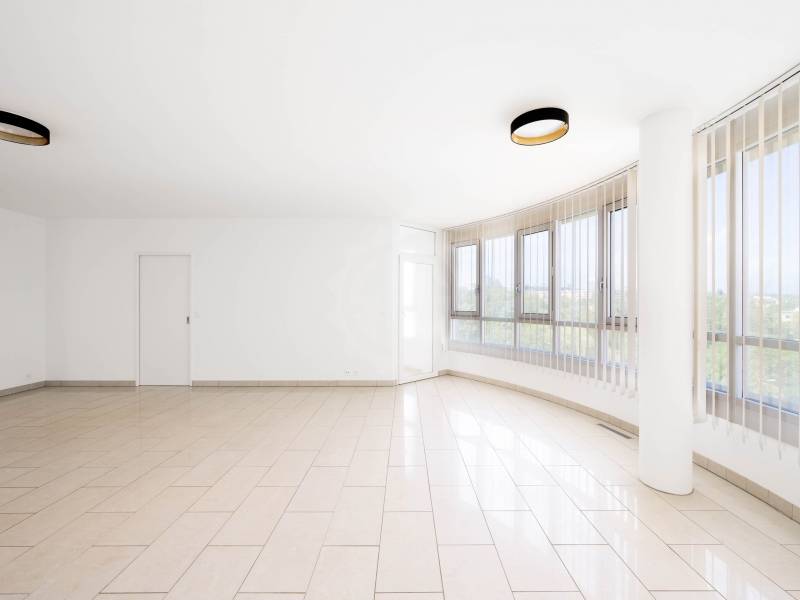 6 rooms apartment, photo 4 of 10