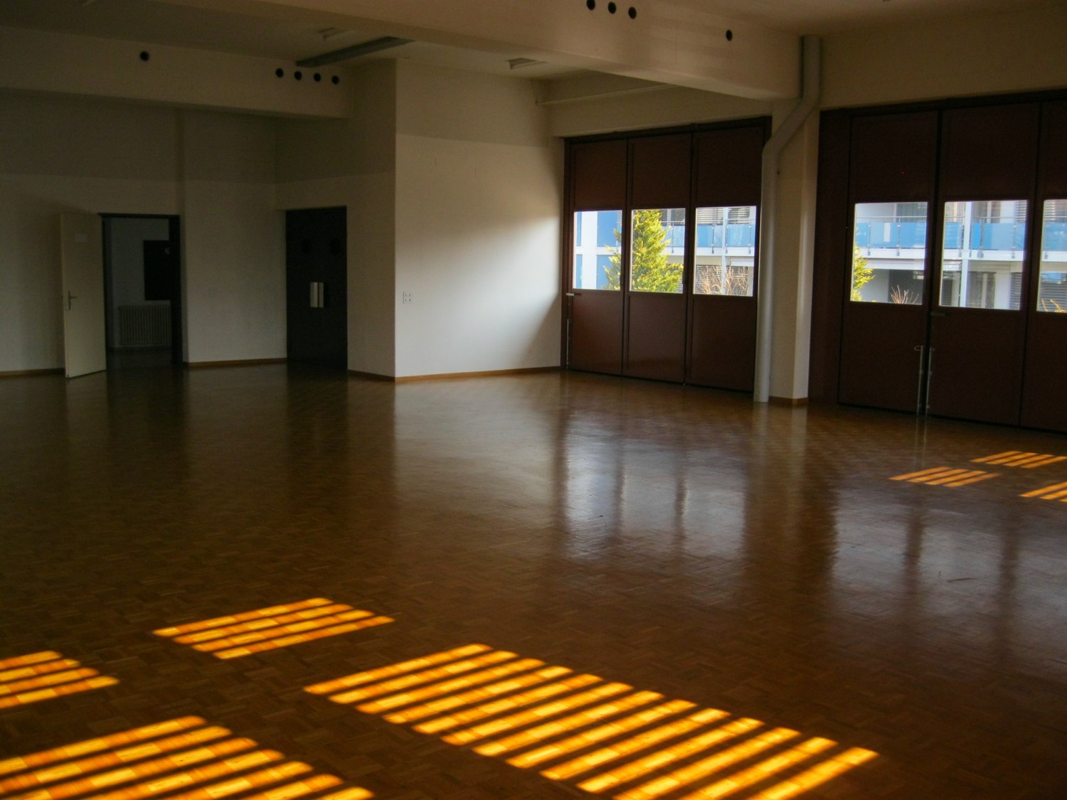 142-228m² commercial, photo 2 of 4