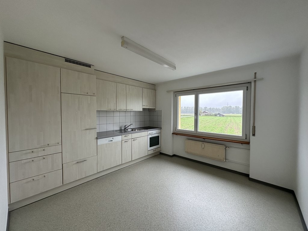 4 rooms apartment, photo 2 of 7
