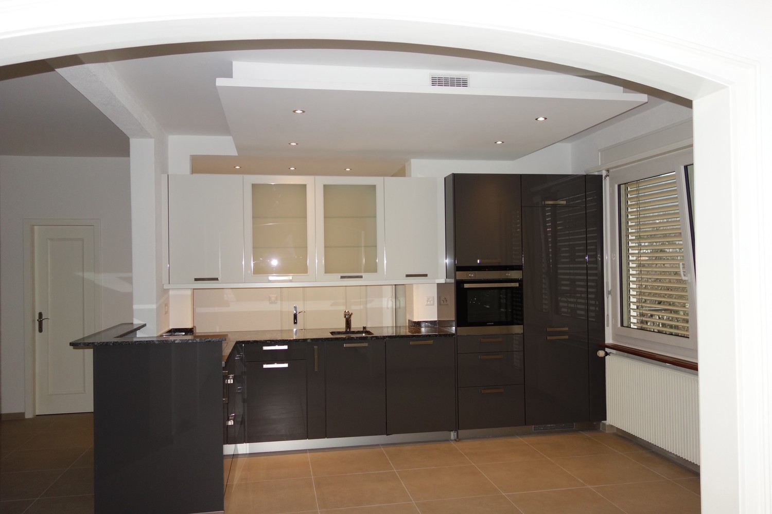 4 rooms apartment, photo 1 of 10