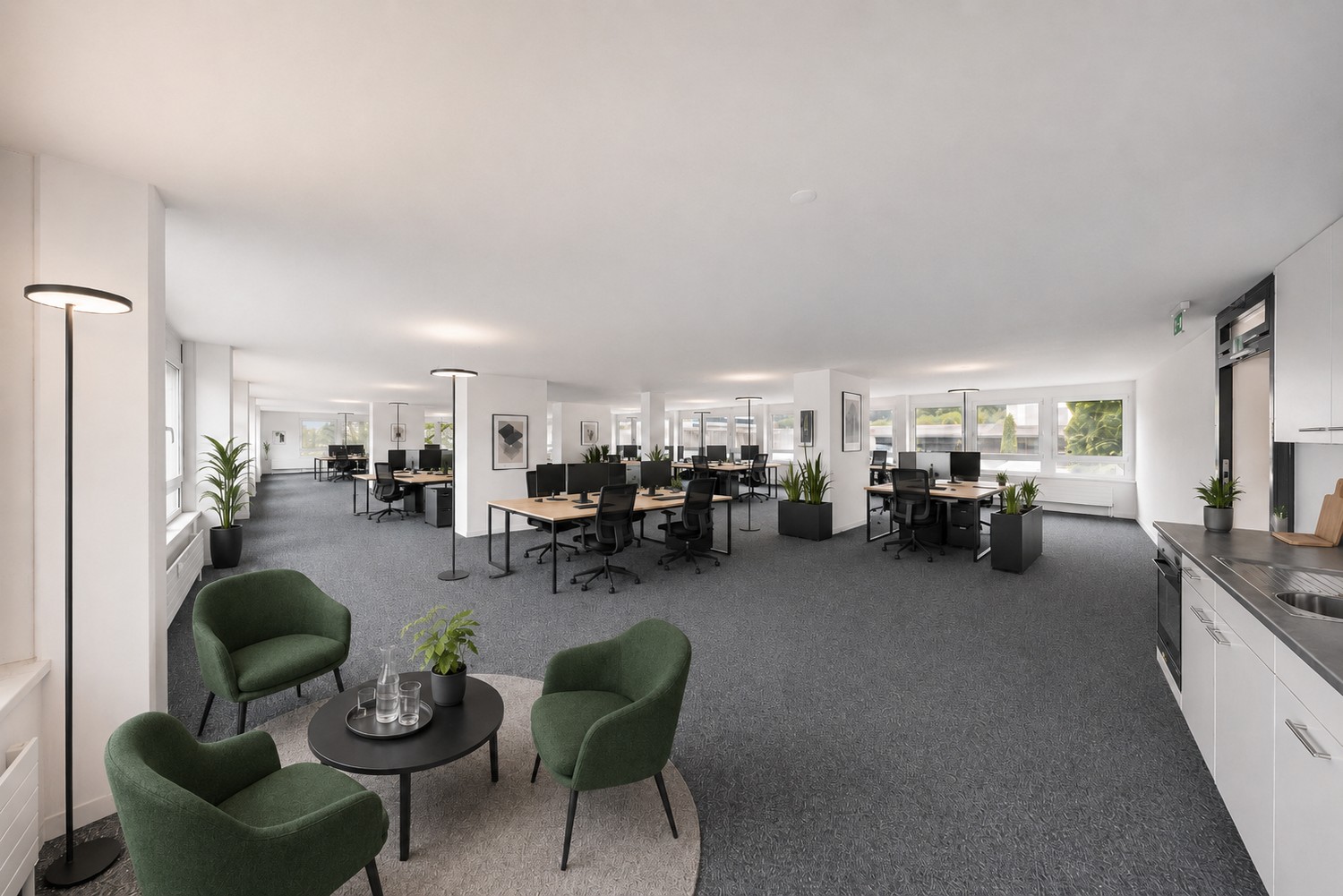 235m² office, photo 2 of 10