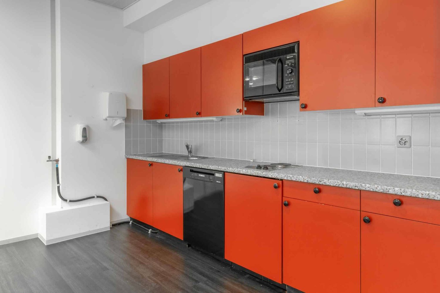 2884m² commercial, photo 4 of 10
