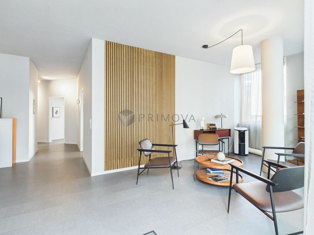 153m² commercial, photo 1 of 10
