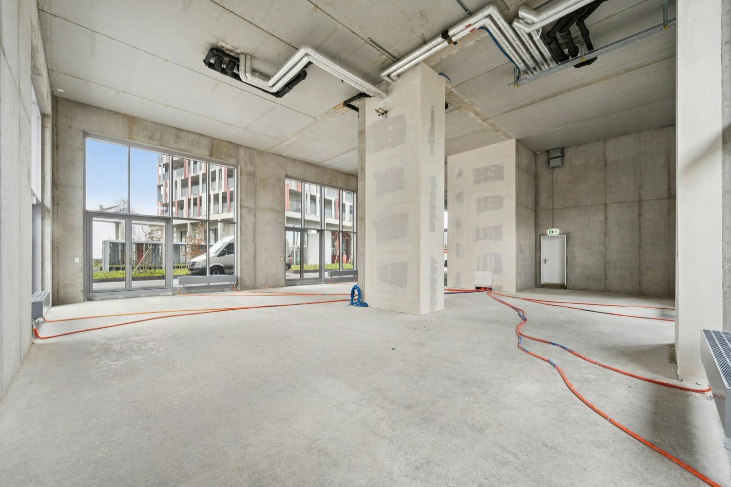 183m² commercial