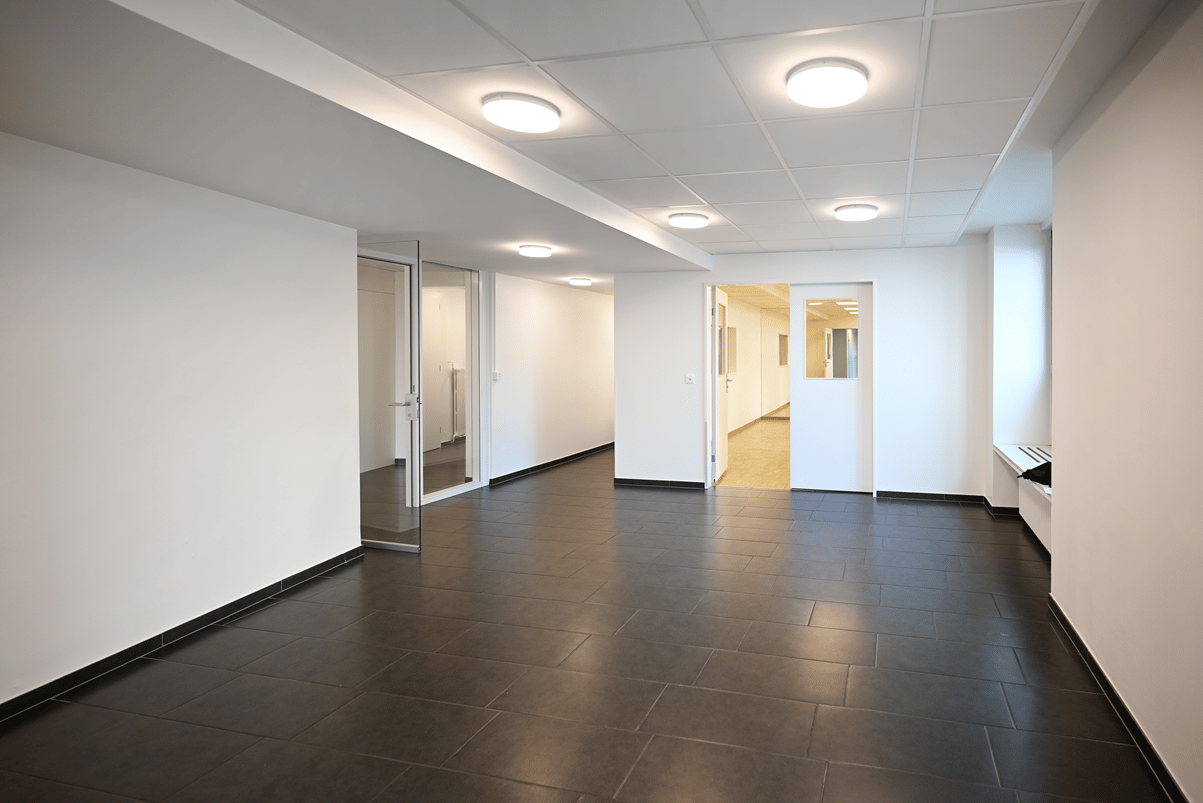 249m² office, photo 3 of 10