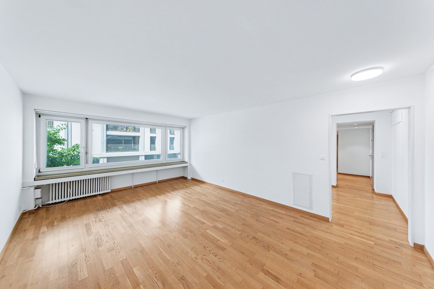 150m² commercial