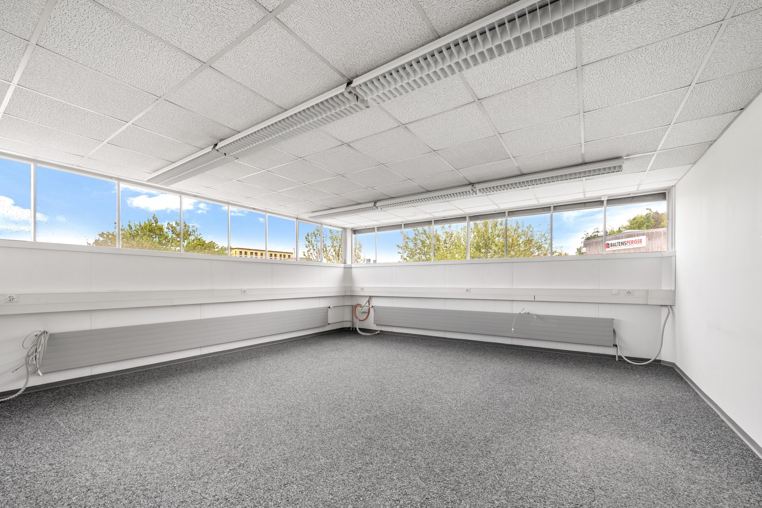 228m² commercial