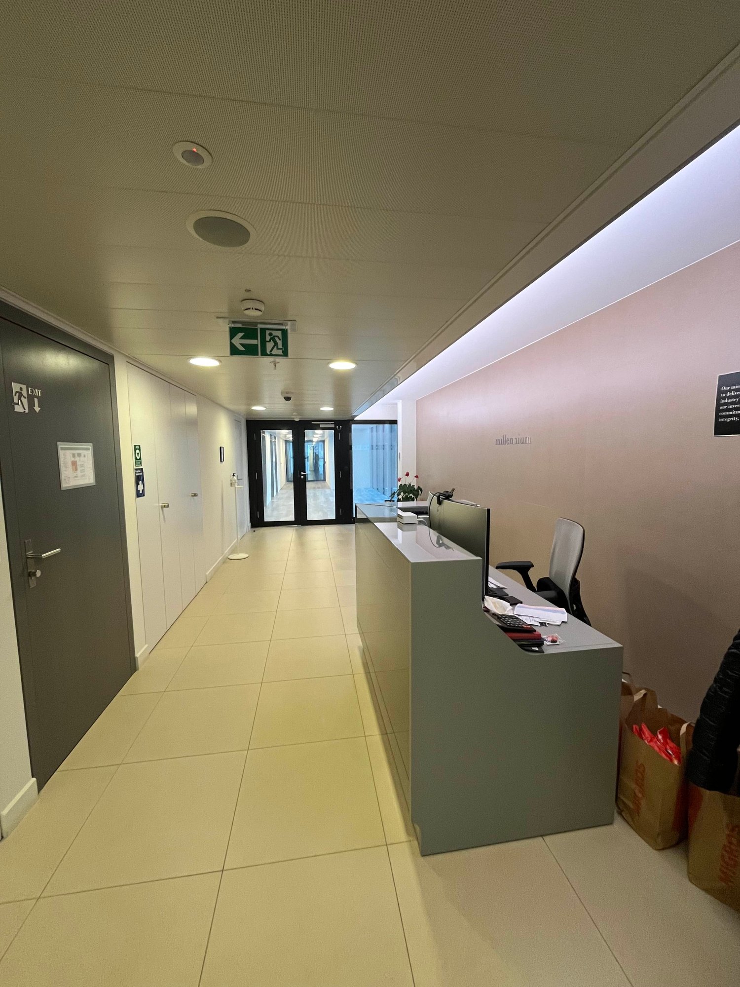 300m² office, photo 5 of 6