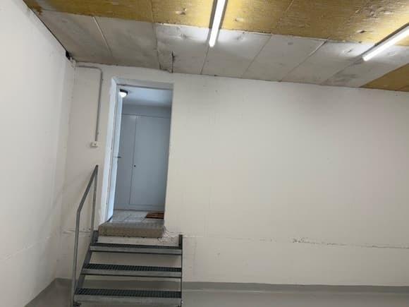 32m² storage room, photo 3 of 3