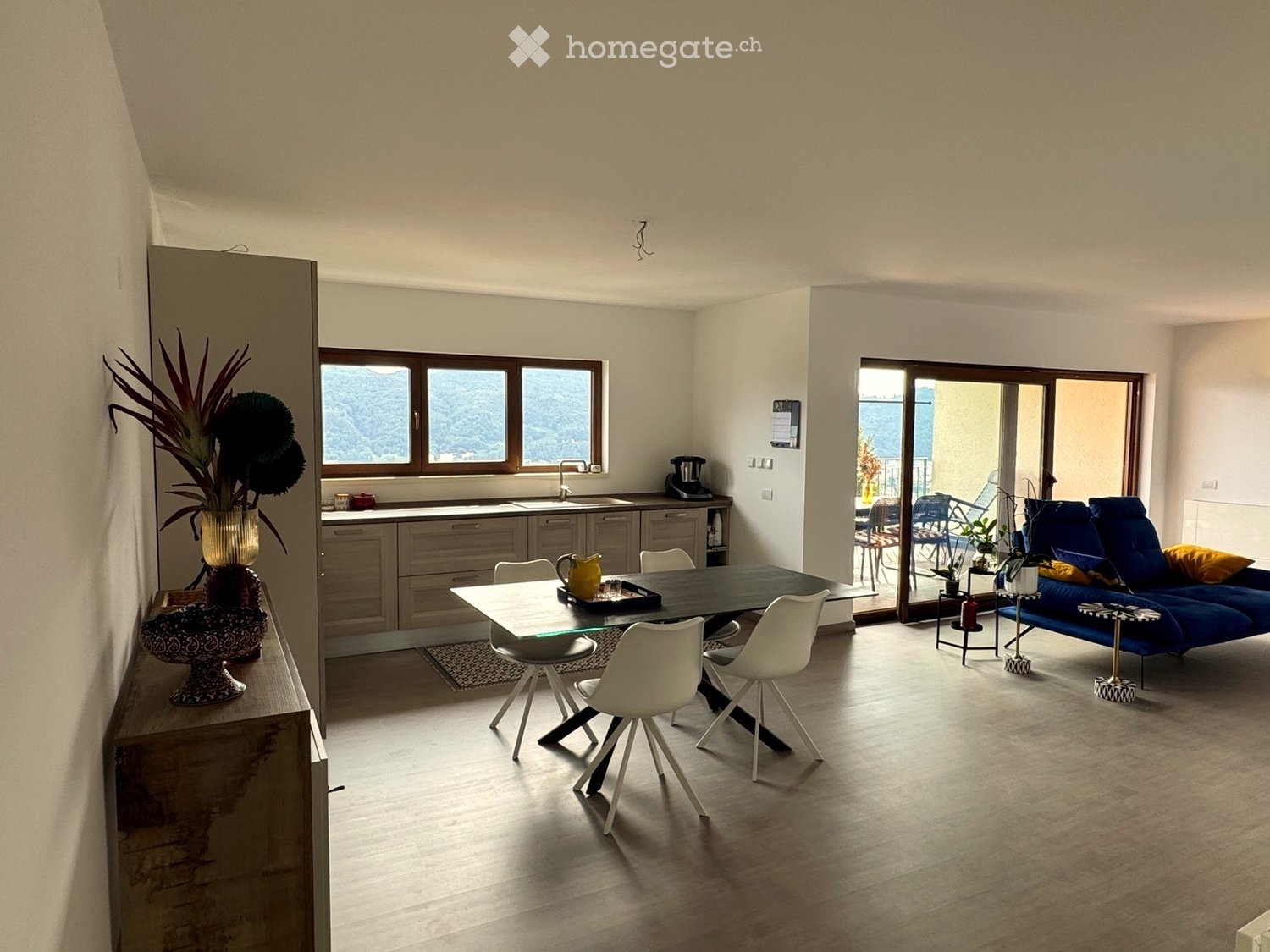 3 rooms apartment, photo 2 of 5