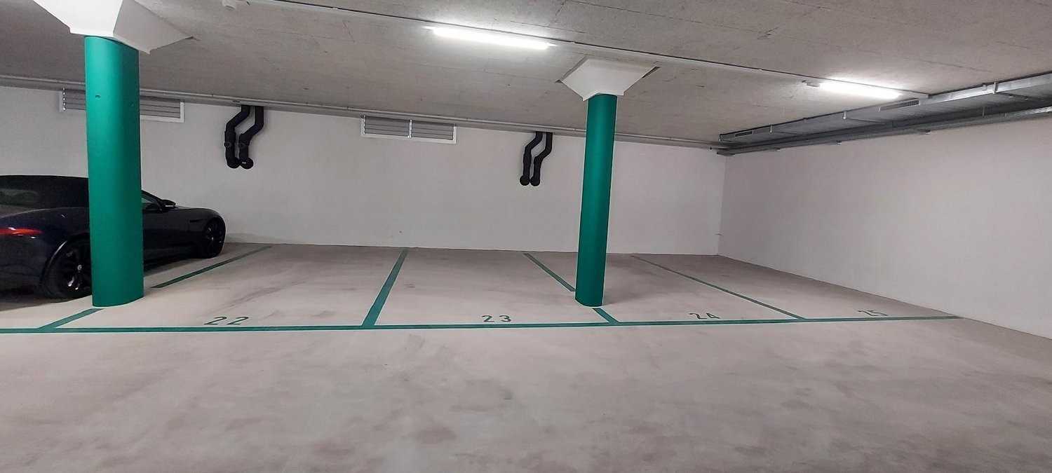 Open slot, photo 3 of 10