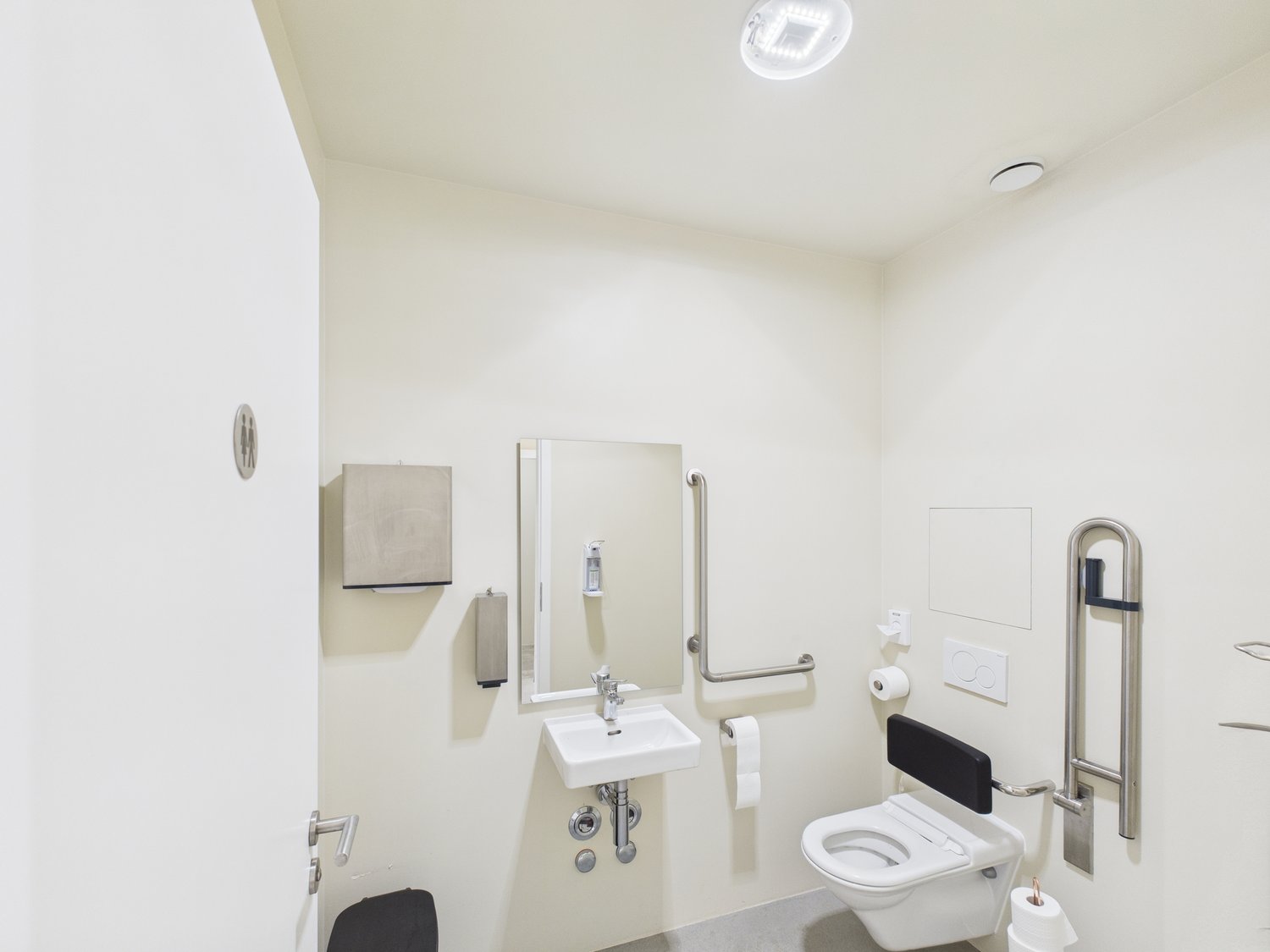 182m² shop, photo 9 of 10